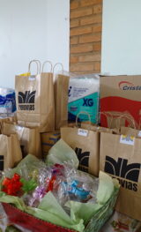 Renovias entrega mais de 400 produtos de higiene pessoal ao Lar Santo Antonio, em Mogi Mirim